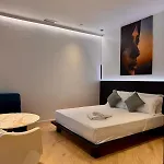 Roomscarlofelicestation
