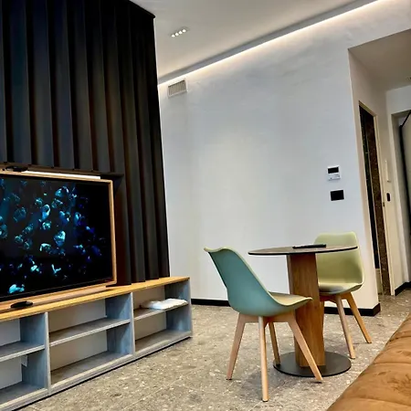 Roomscarlofelicestation 4*