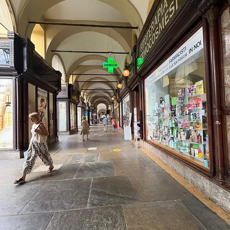 Апарт-отель Roomscarlofelicestation Турин