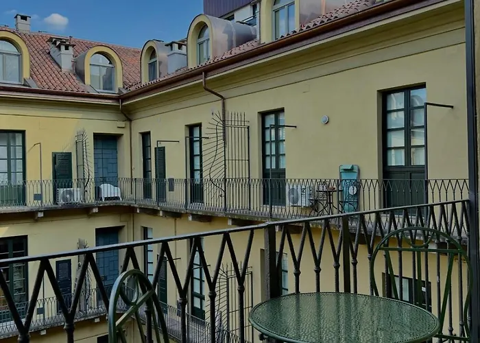 Roomscarlofelicestation Турин