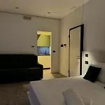 Roomscarlofelicestation تورينو