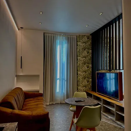 아파트호텔 Roomscarlofelicestation 토리노
