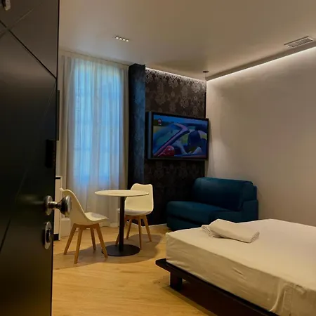아파트호텔 Roomscarlofelicestation