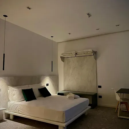 Roomscarlofelicestation 公寓式酒店 都灵