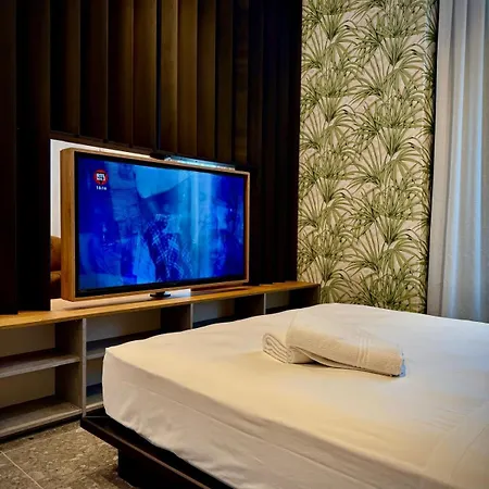 Roomscarlofelicestation 토리노