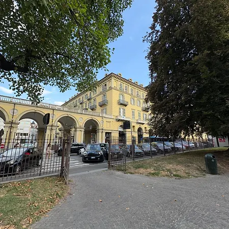 شقة فندقية Roomscarlofelicestation تورينو