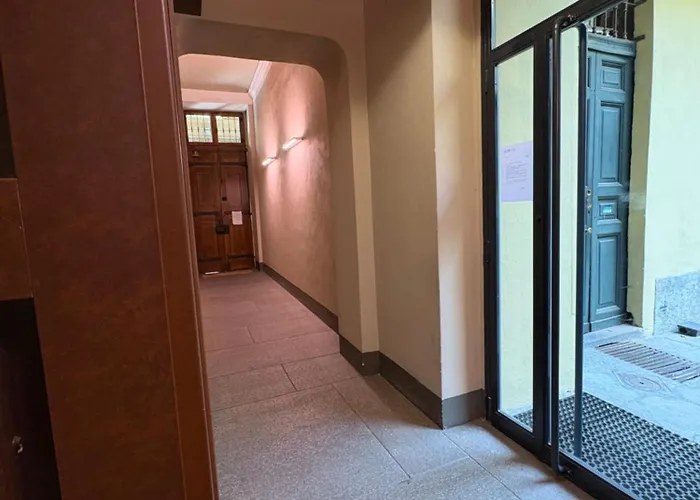 Roomscarlofelicestation Torino